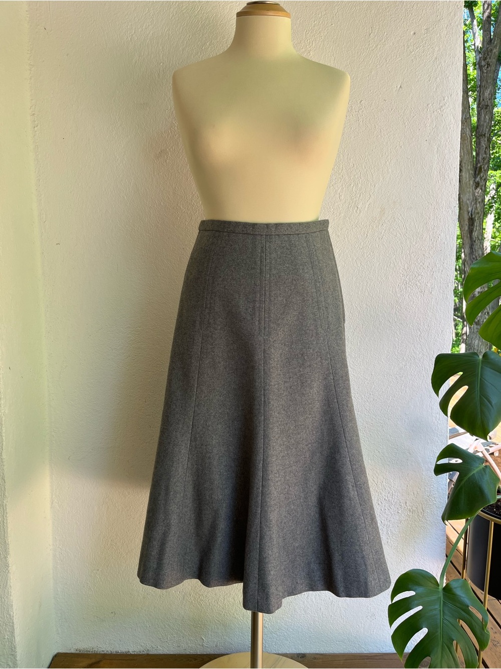 Meryem Fashions - Classic Wool Gray A-Line Midi Skirt - Made in ENGLAND